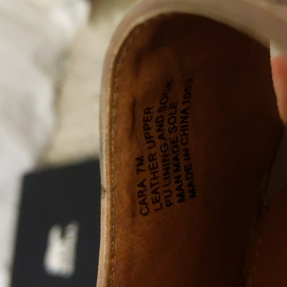 ✨50% OFF✨ Steve Madden Cara studded sandals - Picture 8 of 9